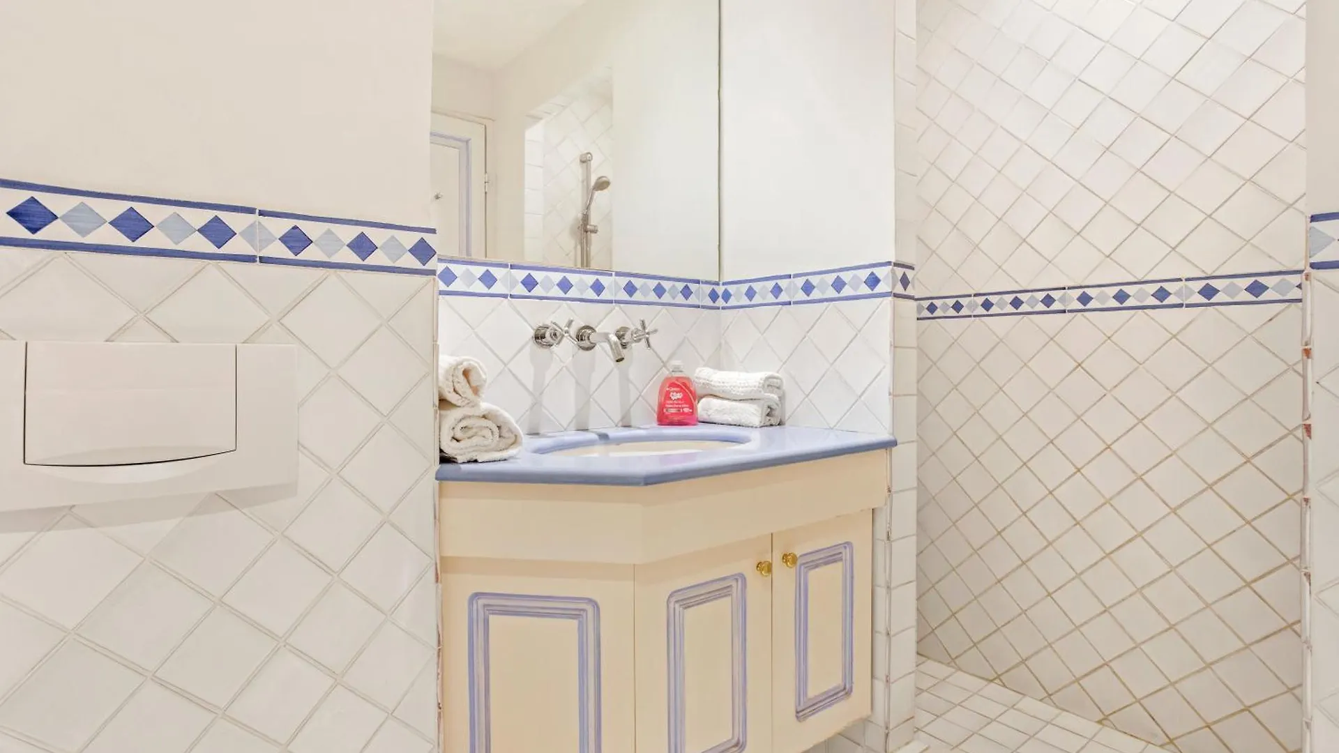3 Bdr Apt - Clos Sainte Anne 0*, Saint-Tropez Francja