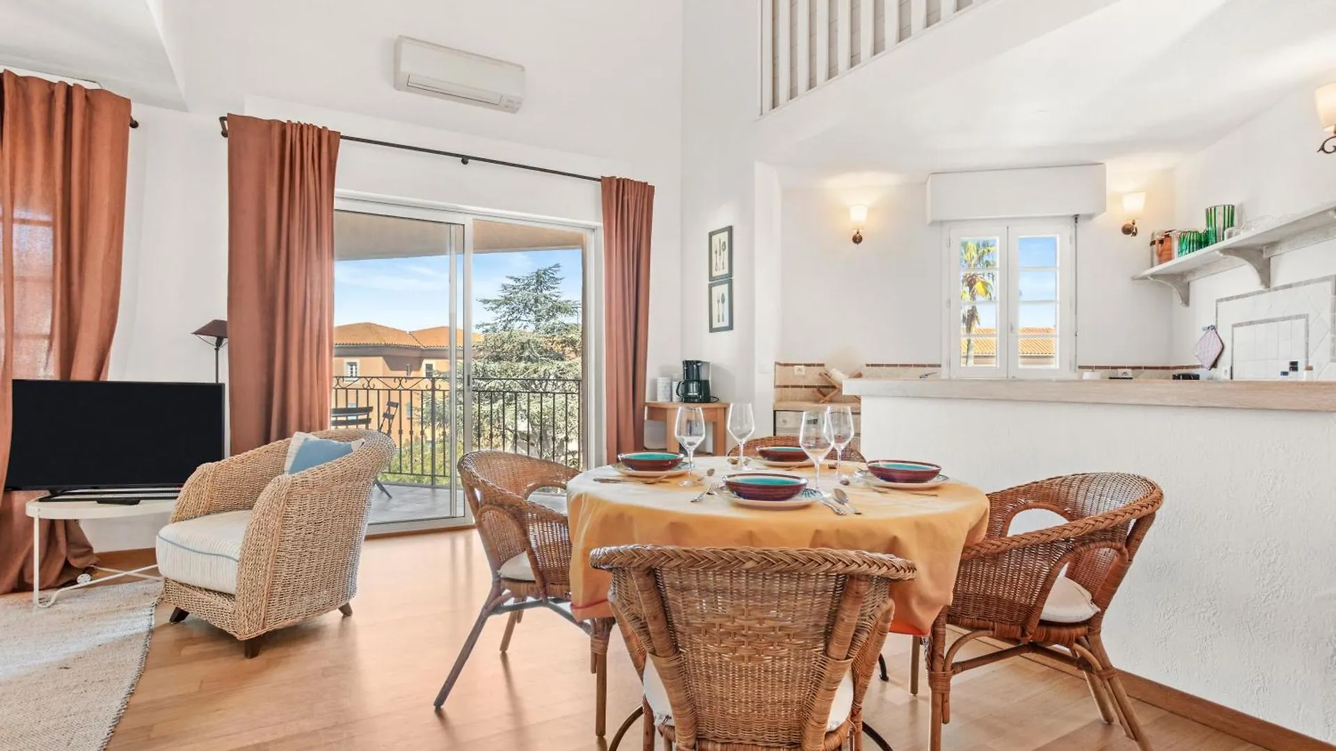 3 Bdr Apt - Clos Sainte Anne Apartment Saint-Tropez