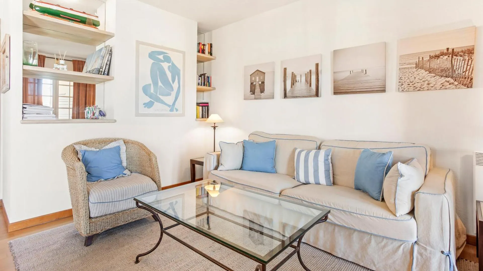 Apartment 3 Bdr Apt - Clos Sainte Anne